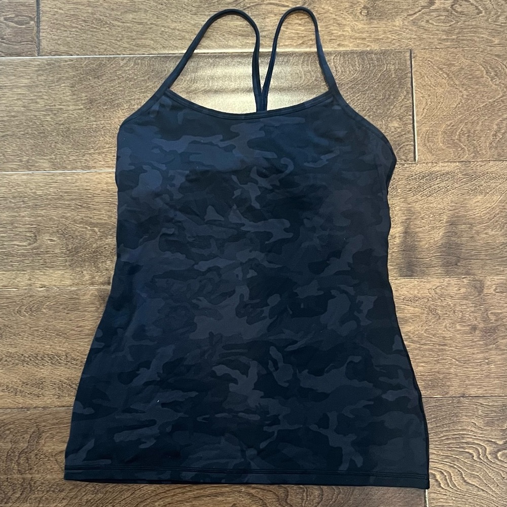 Lululemon shelf tank